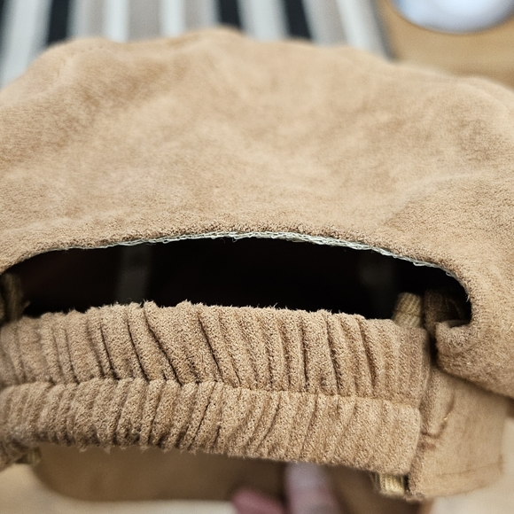 Hat - Picture 4 of 5